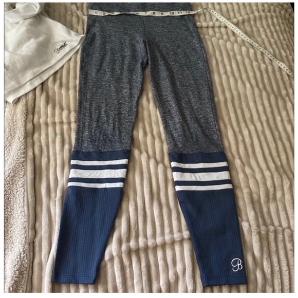 Bombshell Sportswear - Picture 2 of 5